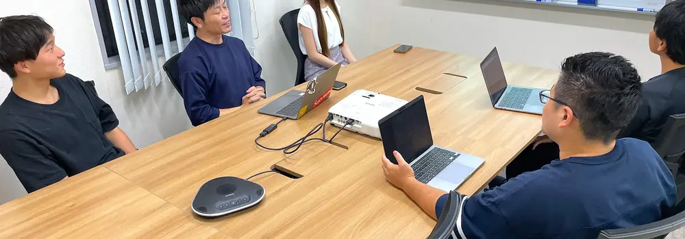 セールス（採用動画プラットフォーム『moovy』の営業支援）